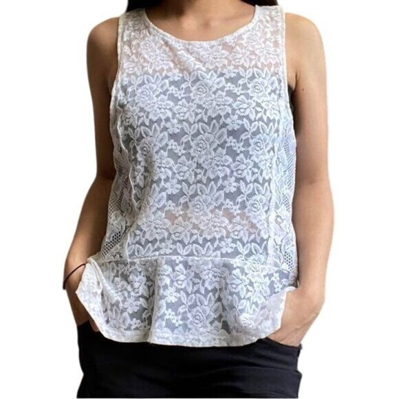 NWT Hollister Sheer White Floral Lace Sleeveless Peplum Top - Picture 2 of 9